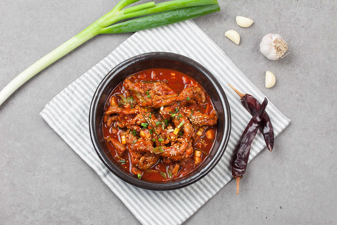 참하누리 마라무뼈국물닭발 700g ( 구입시 당면증정 )